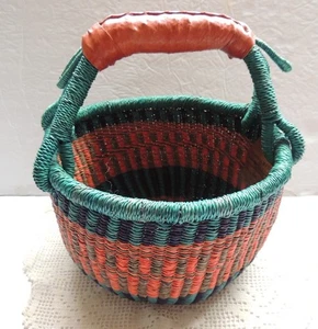 African Market Medium Korb handgewebt Leder Wickelgriff bunt - Bild 1 von 5