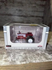1/64th Scale White Oliver 1855 Tractor With Duals 2022 Lafayette Toy Show - Picture 1 of 8