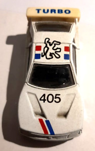 Maisto Peugeot Turbo Die Cast 405 intricate details high quailty material