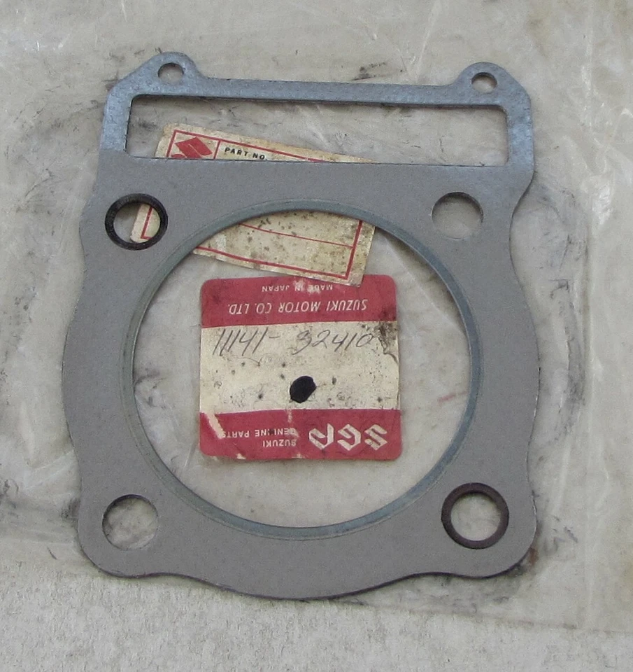 Junta de culata 11141-32410 Suzuki para GN400 SP370 SP400 1978-1982 Foto 1 de 1