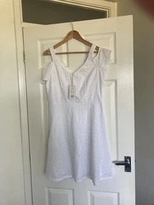 WOMENS BRAVISSIMO REALLY CURVY WHITE BRODERIE COLD SHOULDER DRESS SIZE 12 BNWT - Picture 1 of 7