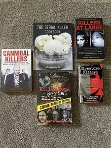 True Crime Book Lot: Serial Killers, At Large, Cookbook, Signature, Cannibal - Bild 1 von 7