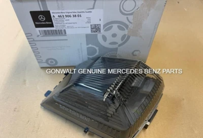 Mercedes Benz G-Class Black Edition Front Right Turn Signal Smoked OE 4639063801 - Image 1 of 3