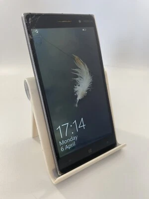 Nokia Lumia 830 Black Unlocked 16GB 5.0" Windows Smartphone Cracked Incomplete - Image 1 of 4