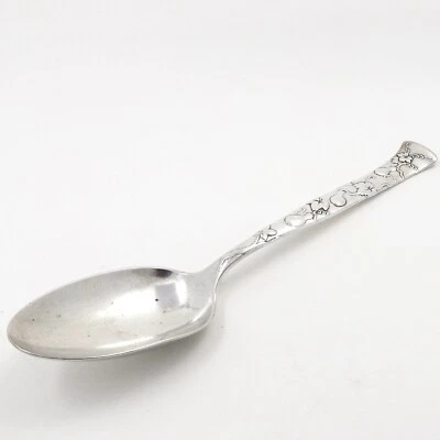 Antigua cucharadita de calabaza con motivos múltiples de vid de plata esterlina Tiffany Co 1890 Foto 1 de 4