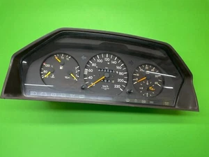 Cuadro instrumentos Mercedes Benz W124 1244406711 110008652029 120109012131 - Picture 1 of 3