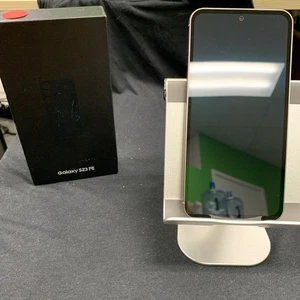 Cricket Wireless Galaxy S23 FE - Bild 1 von 4