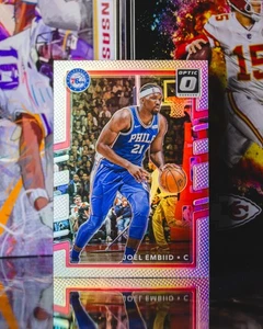 2017-28 Donruss Optic #112 Joel Embiid Holo Prizm - Foto 1 di 2