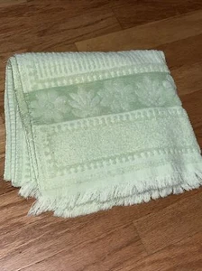 Vintage Dundee grünes Badetuch mit geformten Blumen und Fransen Retro Baumwolle - Bild 1 von 6
