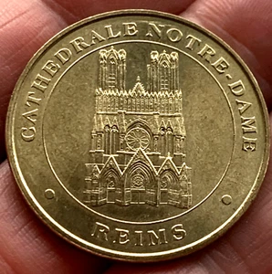 CATHEDRALE NOTRE-DAME REIMS MEDAL ~ 34 mm ~ MONNAIE DE PARIS - Picture 1 of 2