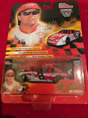 CAMPEONES DE CARRERAS NASCAR 50 ANIVERSARIO ESCALA 1/64 # 8 CABAÑA STRICKLIN NUEVO EN CAJA Foto 1 de 4
