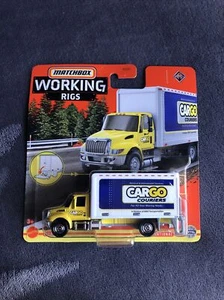 Matchbox Real Working Rigs International MV - Yellow 2022 HFH27-4B10 - Picture 1 of 3
