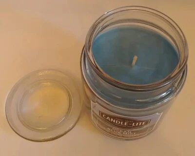 CANDLE LITE CO 1 Wick Jar Candle OCEAN BLUE MIST Scent 18 oz (B3-K13) - Image 1 of 4