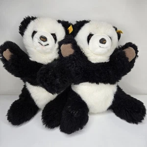 2 Stück Steiff Molly Panda Bär Knopf IM Ohr 0326/32 Ohrmarke Stofftier Plüsch - Bild 1 von 22