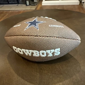 Dallas Cowboys Wilson NFL Junior Size Football Embossed Approx 9” Easy Grip - Picture 1 of 10