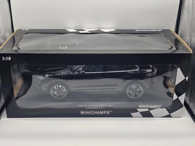 Porsche Cayenne Turbo S 2017 Nero 1:18 Minichamps In Box - Immagine 1 di 4