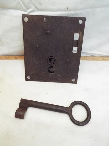 Primitive Blacksmith Hand Forged Iron Door Lock Skeleton Key Colonial Cover