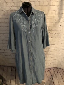NEW Paparazzi Johnny Style Soft Denim   Floral Embroidered Top Dana Blouse Med - Picture 1 of 6