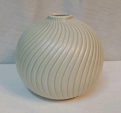 Vtg MCM Fitz and Floyd 6 inch Round Khaki Taupe Swirl Bud Vase  Ceramic - Image 1 of 4