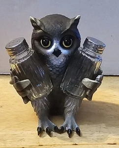 OWL BIRD WISE SEASONS SALT AND PEPPER SHAKER SET - Picture 1 of 4