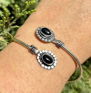 Brazalete brazalete de ónix negro natural chapado en plata de ley 925, joyerí... - Imagen 1 de 5