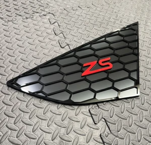 Mk3/3.5 Focus ZS Zetec S 4D Acrylic Rear Window Inserts (Pair) - Red ST Logo - Picture 1 of 3