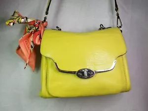Borsa a tracolla Coach 26624 Sadie Madison Chartreuse in pelle manico superiore - Foto 1 di 16