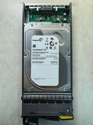 NetApp 1TB 108-00180+A5 X269A-R5 7.2K RPM 3.0Gbps SATA 3.5" Server Hard Drives - Image 1 of 4