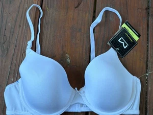Maidenform CA00153 Women’s Underwire Padded T-shirt Bra NWT Size 36C White NWT - Picture 1 of 4
