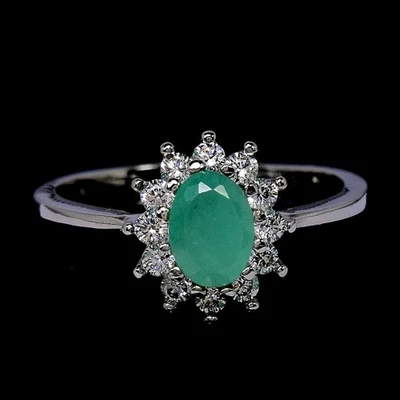 NATURAL AAA GREEN EMERALD OVAL & WHITE CZ STERLING 925 SILVER RING SIZE 8.25 - Image 1 of 4