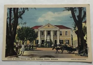Statue Of Queen Victoria & Public Buildings, Nassau, Bahamas. Postcard (B2) - Picture 1 of 2