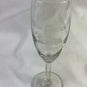 Neu Glarus Brewing geriffeltes Champagnerglas WI Geschmackstest Souvenir 8" Wein - Bild 1 von 5