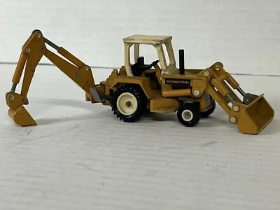 Ertl International Backhoe Loader #0042 Farm Tractor Diecast Metal Model 1:64 - Image 1 of 4