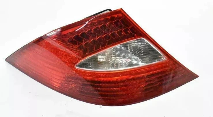 06-08 Mercedes W219 CLS55 AMG CLS500 lanterna traseira esquerda lado do motorista fabricante de equipamento original - Imagem 1 de 4