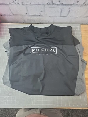 Rip Curl Rash Guard Short Sleeve Men's XXL Black - Image 1 of 2