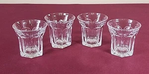 Vetro trasparente Heisey coloniale impareggiabile shot bicchieri bar set 4 pezzi 2 1/2" vintage - Foto 1 di 9