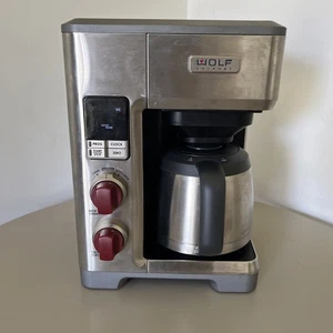 WOLF Gourmet Coffee Maker WGCM100S Red Knobs Auto Drip System 10 Cups - Picture 1 of 10