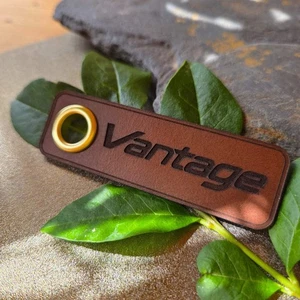 Aston Martin Vantage - Leather Keyring - Classic Style /w Flat Split Ring - Picture 1 of 6