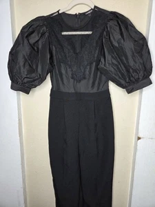 Express 128 $ schwarzer Tafetta-Overall mit Spitzeneinsatz Puffärmel Xxs Damenhose - Bild 1 von 13