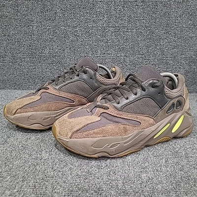 Adidas Yeezy Boost 700 malva/marrón para hombre talla 9 * problemas Foto 1 de 4
