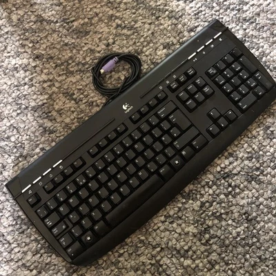 Logitech Internet 350 Keyboard ( 867676-0120 Y-SAG76A ) USED - Image 1 of 4