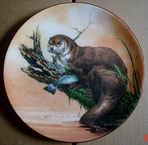 Wedgwood Collectors Plate OTTER AT DUSK From THE WATERS EDGE - Picture 1 of 2