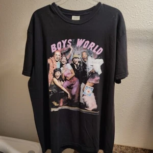 Boys World While You Were Out  Size Xl T-shirt - Picture 1 of 6