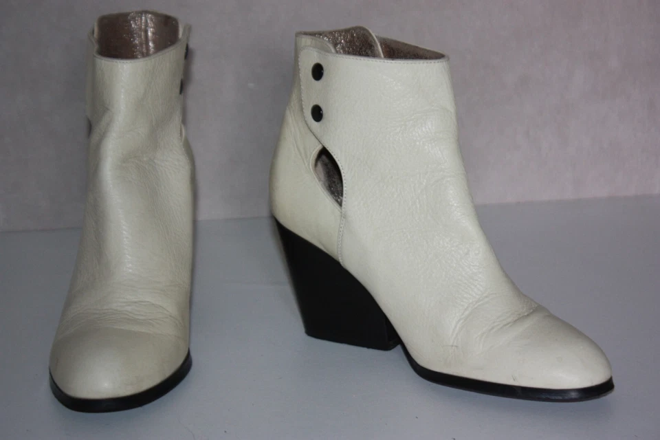 BOCAGE  Bottines Boots Cuir Crème Talons larges T 38 TBE - Photo 1/4