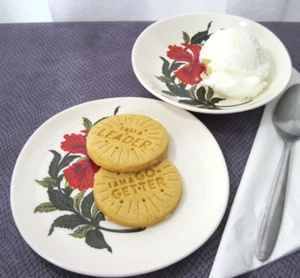 Set dessert anni 50 Crooksville IVA LURE ibisco rosso fenicottero 8 pezzi MCM snack set - Foto 1 di 9