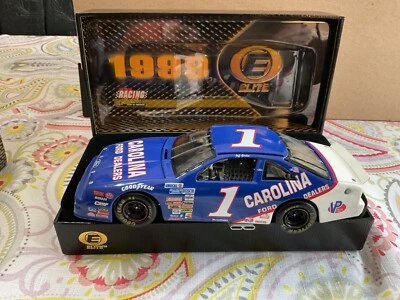 ACTION ELITE JEFF GORDON CAROLINA FORD 1991 FORD #0525 1/24 SCALE 1 OF 5000 - Image 1 of 4