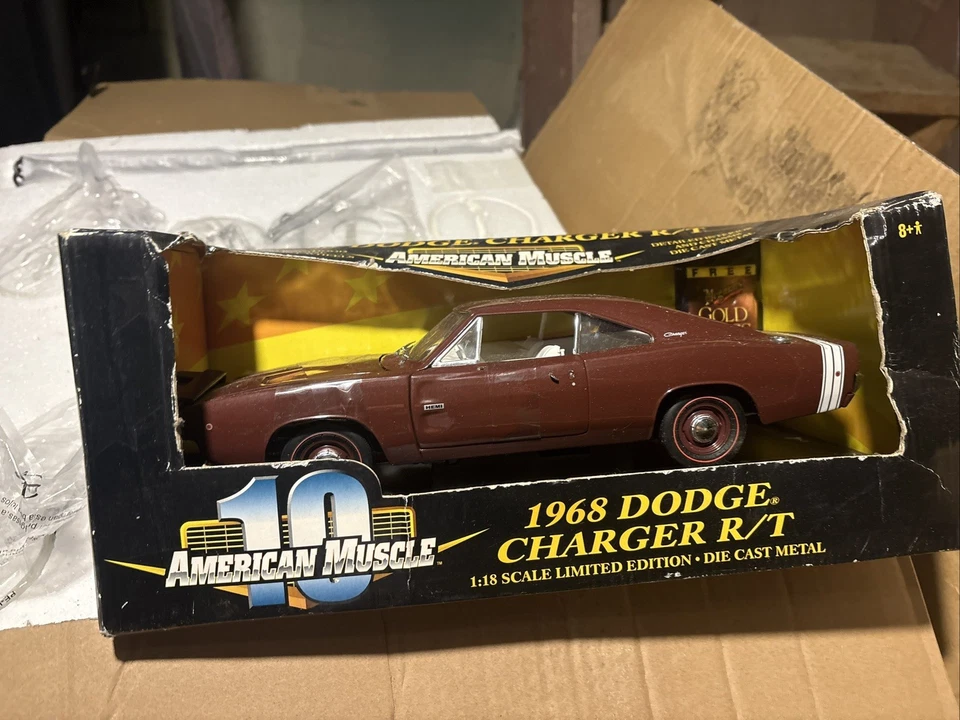Dodge Charger R/T Hemi 1968 1/18 Ertl American Muscle fundido a presión granate caja Meguiar Foto 1 de 1