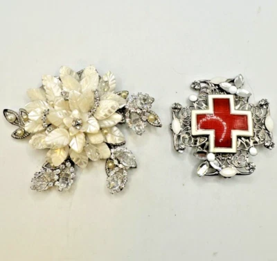 Maria Elena Broche Estrás Cristal Rojo Esmalte Flor Transparente Cruz Lote De 2 Foto 1 de 4