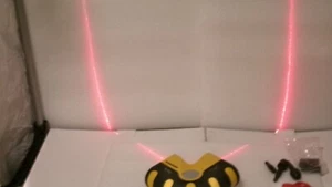 Herramienta láser de instalación de pisos de fuerza laboral THD333L con manual - Imagen 1 de 3