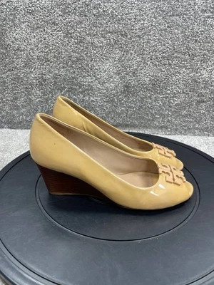 Tacones Tory Burch para mujer talla 6,5 M Lowell Pump beige cuero punta abierta cuña Foto 1 de 4